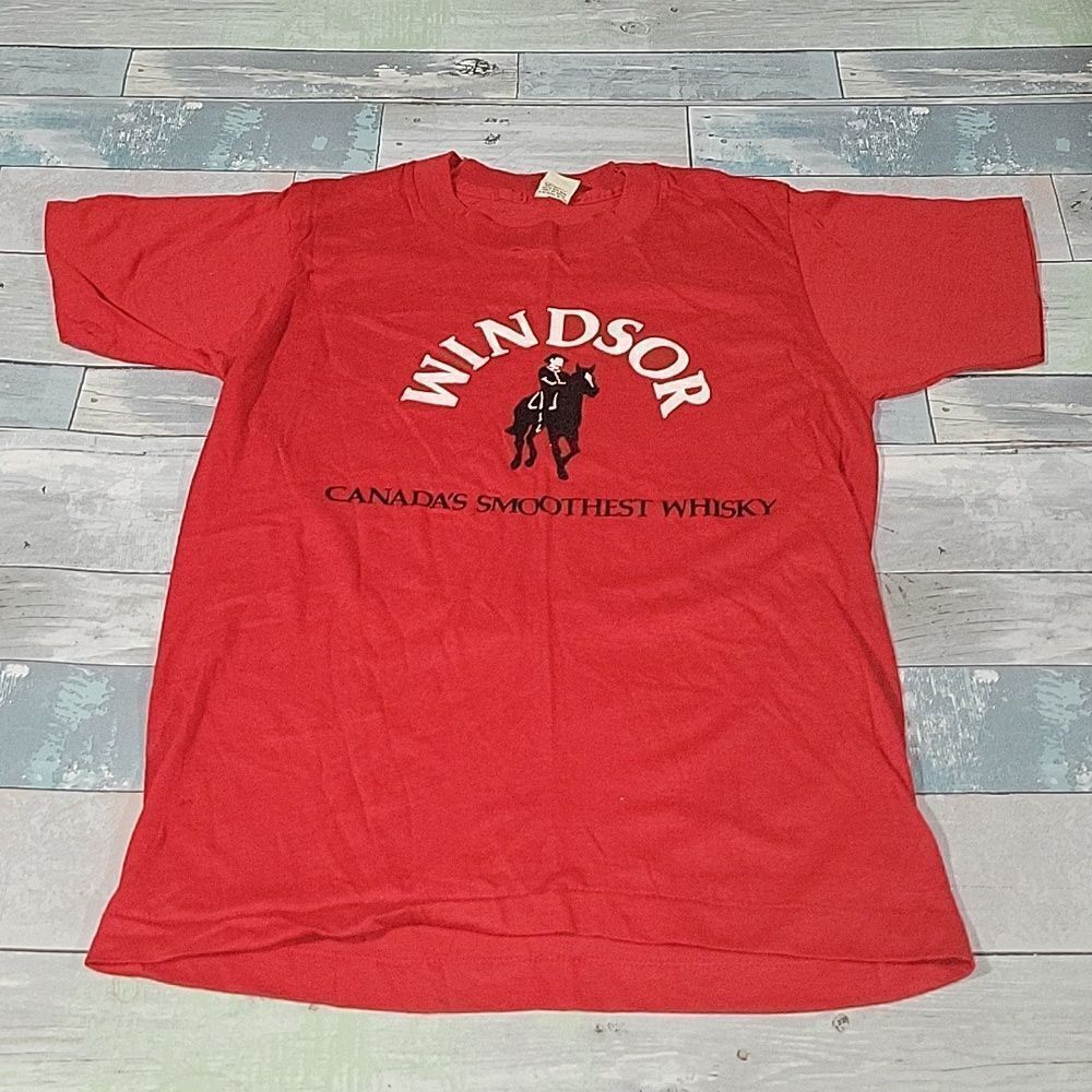 Vintage Single Stitch Red Windsor Whisky T-Shirt sz Small